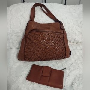 Martha Ponti Leather Shoulder Bag And Fossil Wallet